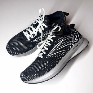 Brooks Women’s Levitate 5 Athletic Running Shoes
Black / White Size- 10.5 M